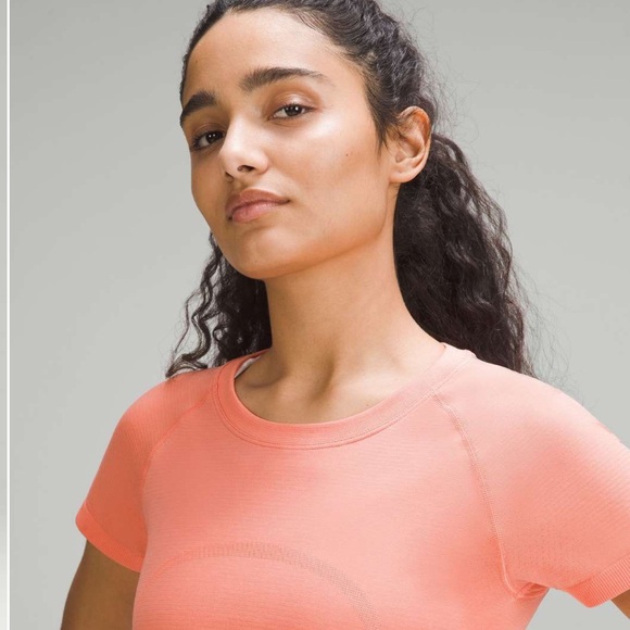lululemon Athletica Coral Swiftly Tech Short Sleeve Shirt 2.0 - Picture 3 of 4